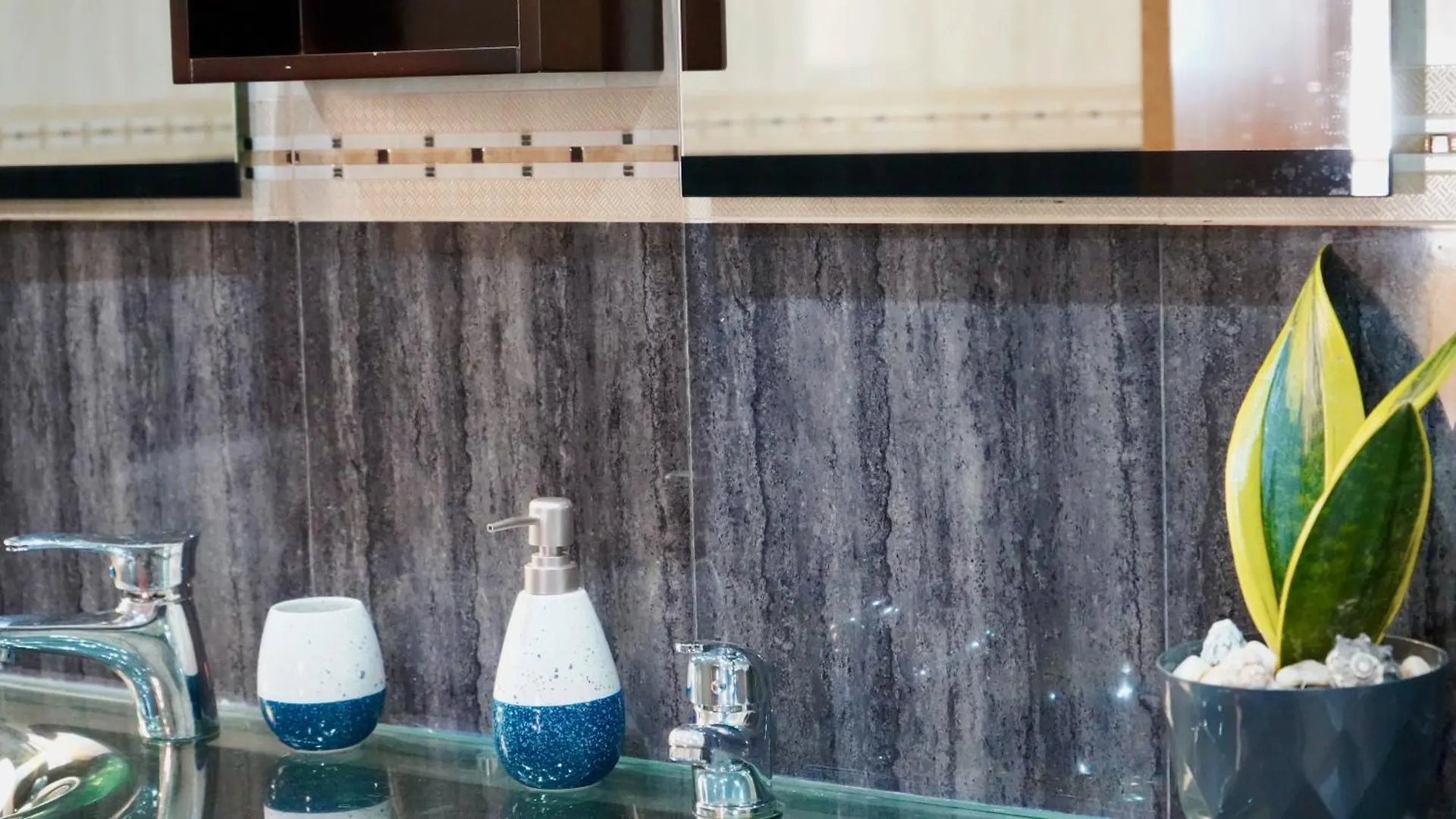 Spacious Penthouse With Bbq And Views Praia Cape Verde