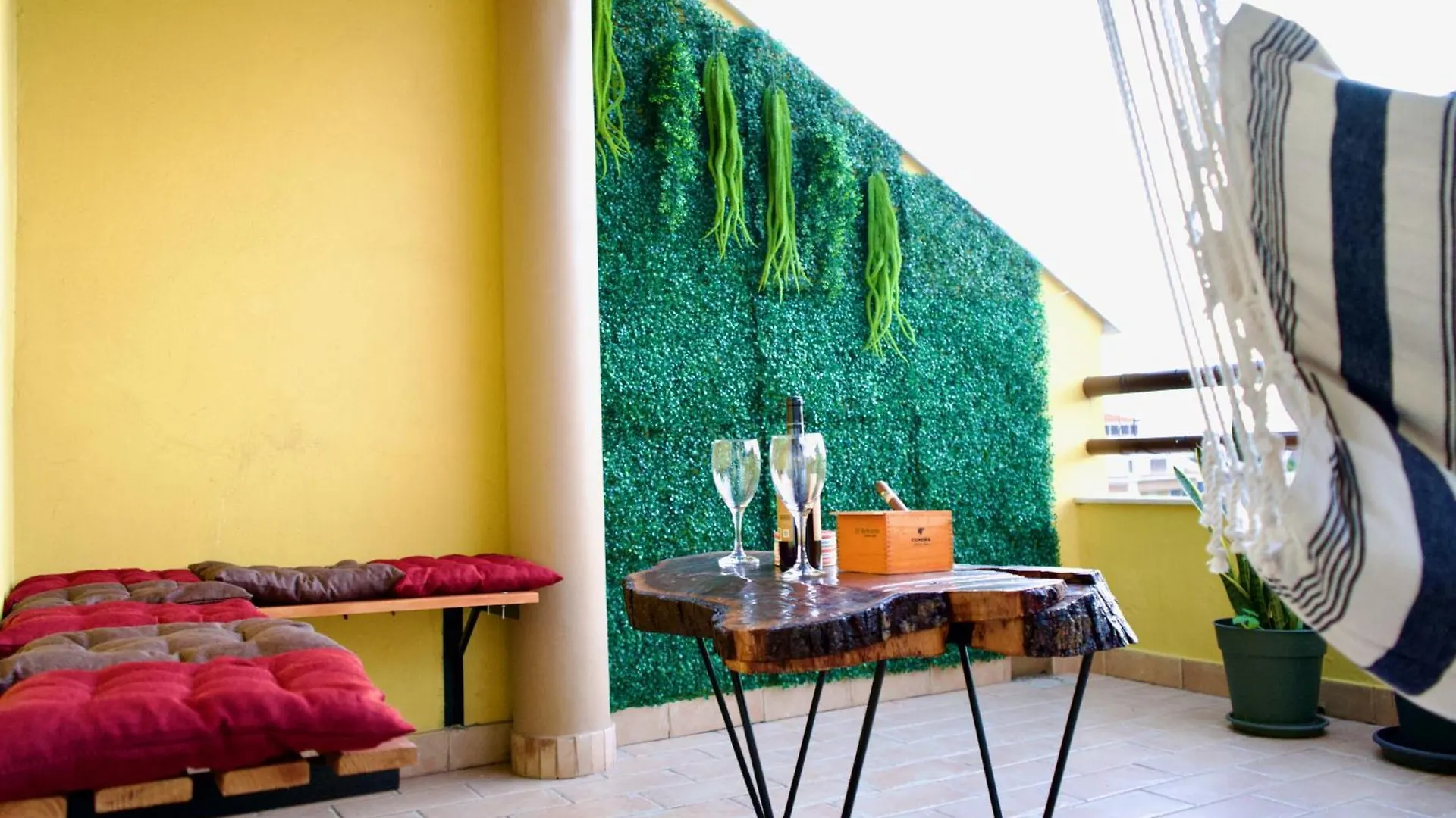 Spacious Penthouse With Bbq And Views Praia Apartment